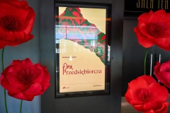 Ona-Przedsiebiorcza-press-002_edit-scaled